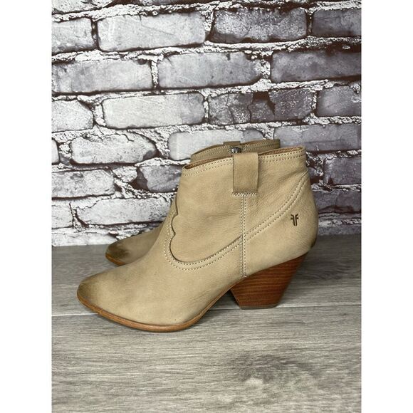Frye Ash Taupe Leather Pointed Toe Western Heel Booties Women’s Sz 10M US/41EU - Picture 15 of 16